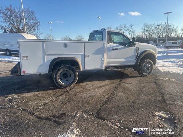 2024 Ford F-450 photo 3