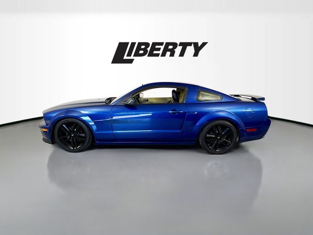 2007 Ford Mustang GT Deluxe photo 4