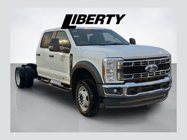 2026 Ford F-550 XL 4x4 Crew Cab 179-In DRW's photo