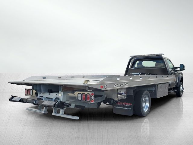 2023 Ford F-550 photo 2