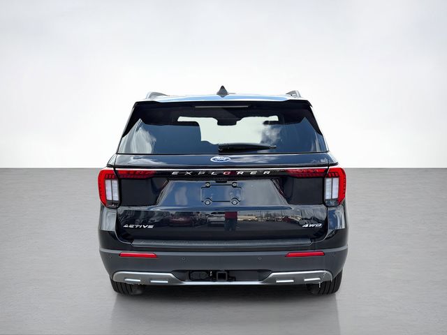 2025 Ford Explorer photo 4