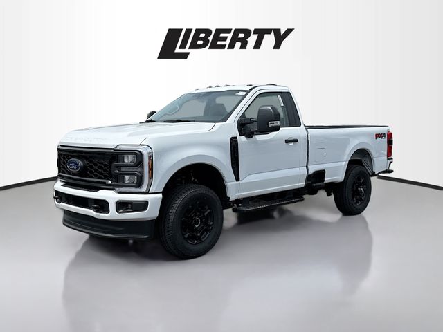 2025 Ford F-350 photo 3