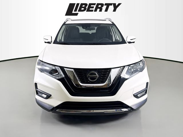 2020 Nissan Rogue SV photo 2