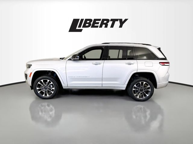 2022 Jeep Grand Cherokee Overland photo 4