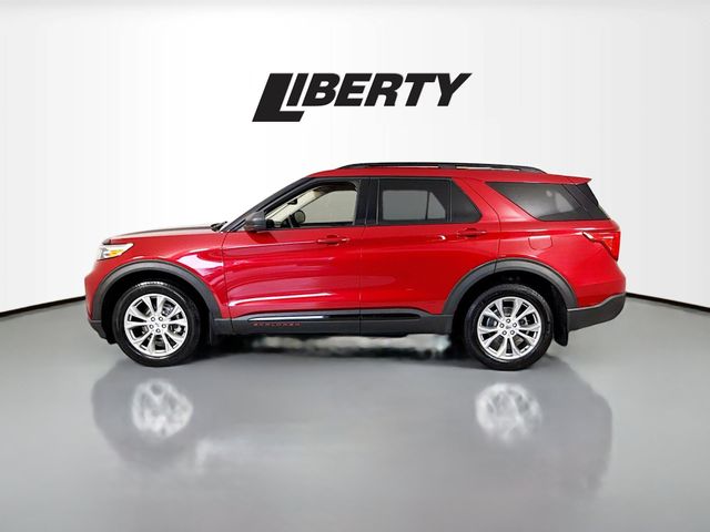 2021 Ford Explorer XLT photo 3