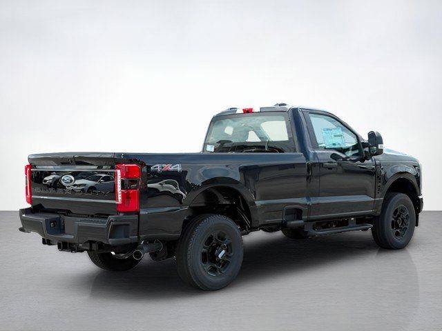 2026 Ford F-350 photo 3