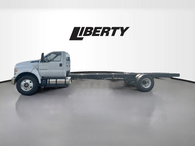 2026 Ford F-750 photo 4