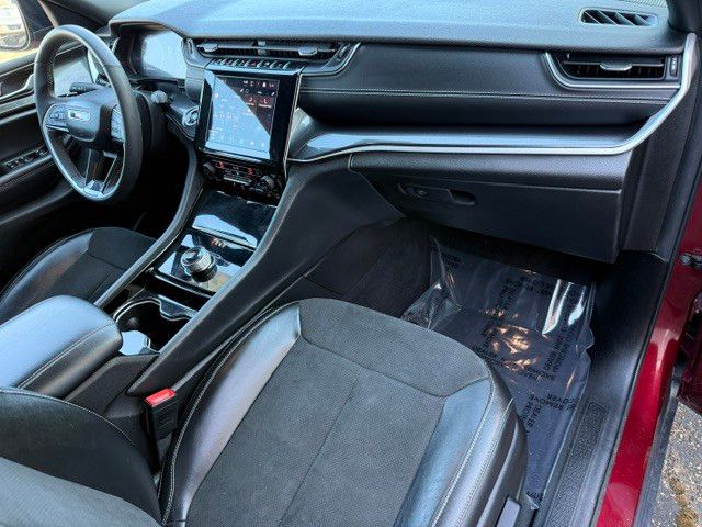 2023 Jeep Grand Cherokee Altitude - Photo 17