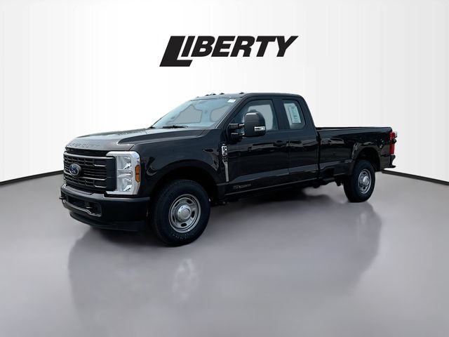 2024 Ford F-350 photo 3
