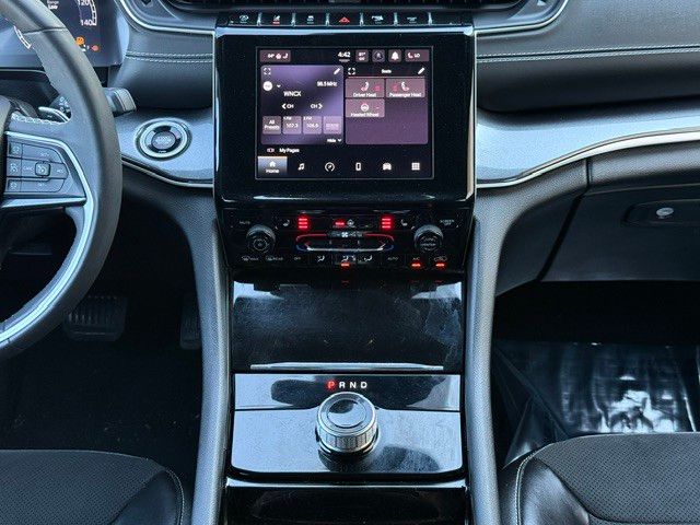 2023 Jeep Grand Cherokee Altitude - Photo 20