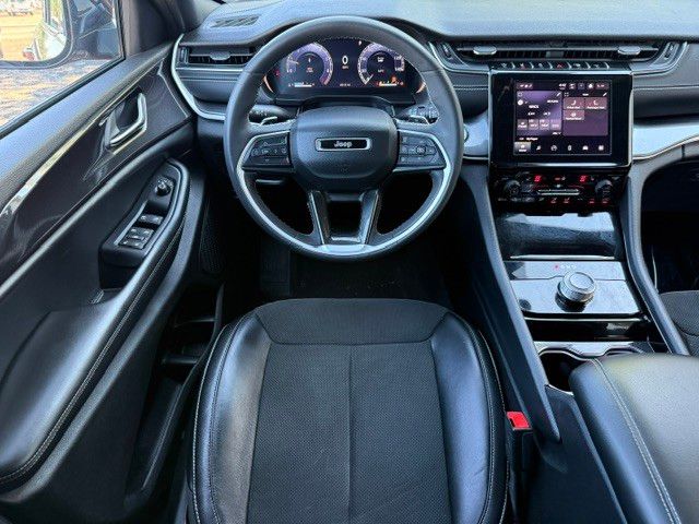 2023 Jeep Grand Cherokee Altitude - Photo 29