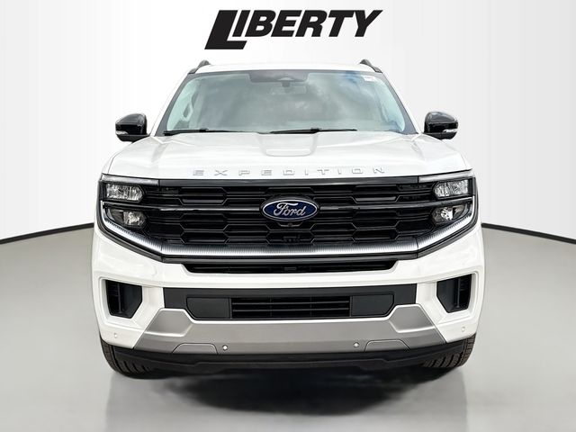 2025 Ford Expedition MAX Platinum photo 2