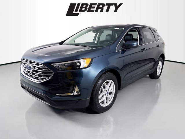 2022 Ford Edge SEL photo 3