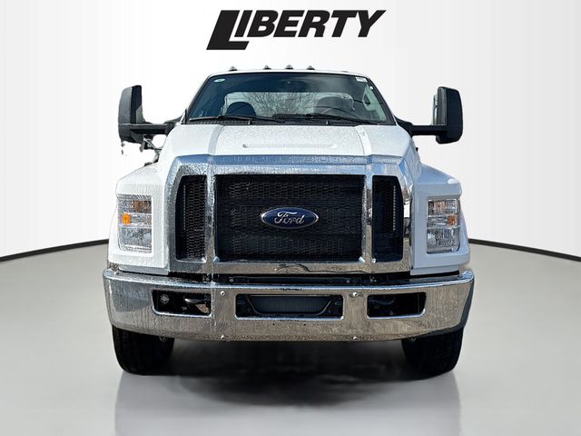 2026 Ford F-750 photo 2