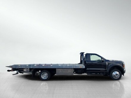 2023 Ford F-550SD XLT Chassis