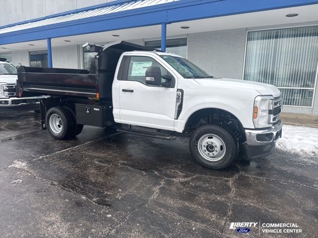 2024 Ford F-350 photo 3