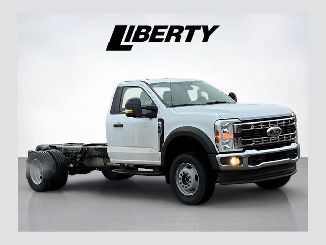 2026 Ford F-600 XL 4x4 Regular Cab 169-In DRW's photo
