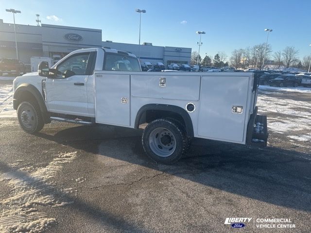 2024 Ford F-450 photo 4
