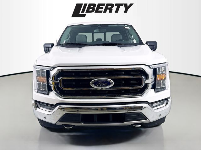 2021 Ford F-150 XLT photo 2