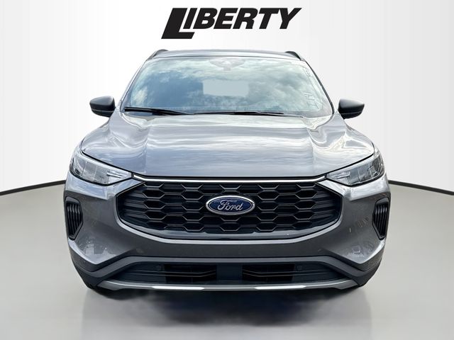 2026 Ford Escape ST-Line photo 2