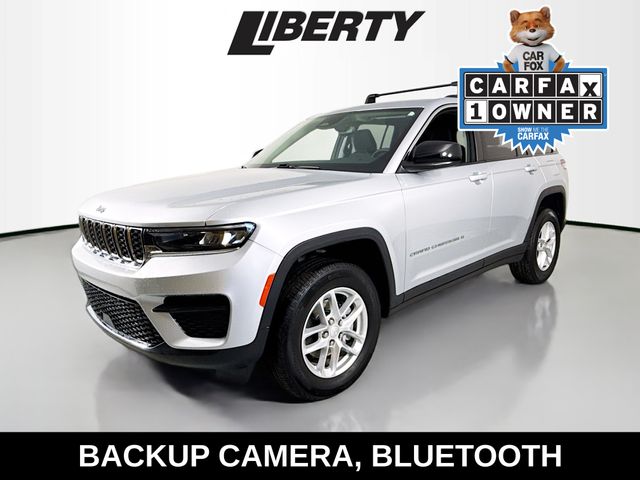 2023 Jeep Grand Cherokee Laredo photo 3