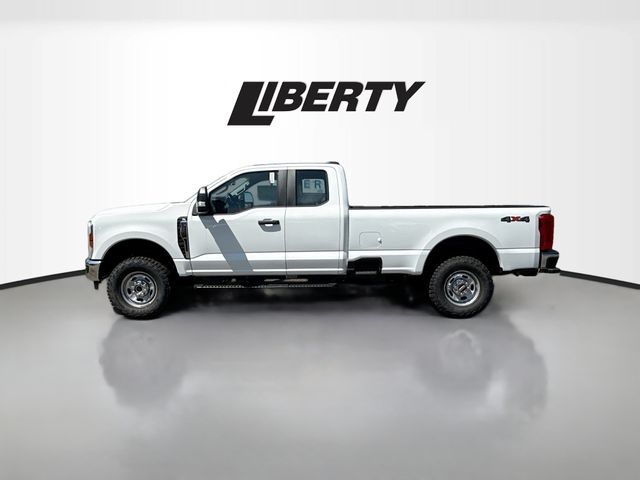 2025 Ford F-250 photo 4