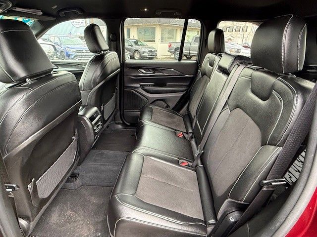 2023 Jeep Grand Cherokee Altitude - Photo 13