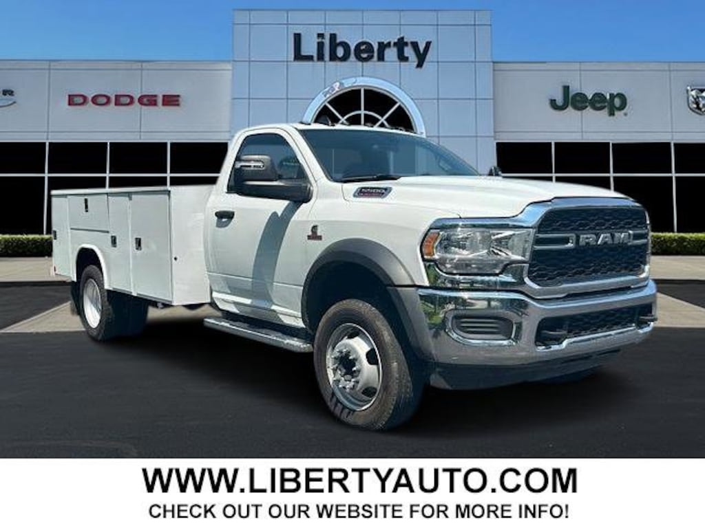 New 2024 Ram 5500 Chassis Cab 5500 TRADESMAN CHASSIS REGULAR CAB 4X4 84' CA Pickup