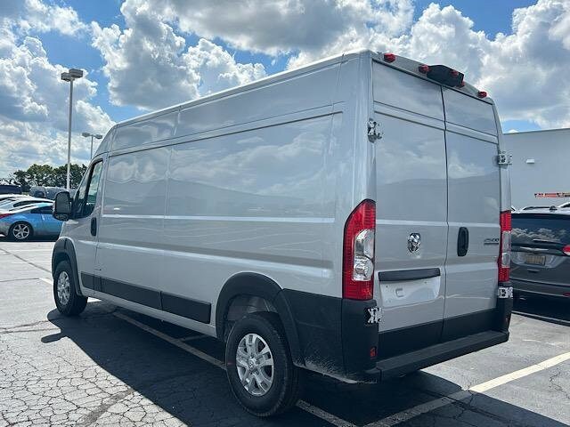2025 Ram ProMaster 2500 Cargo Van photo 3