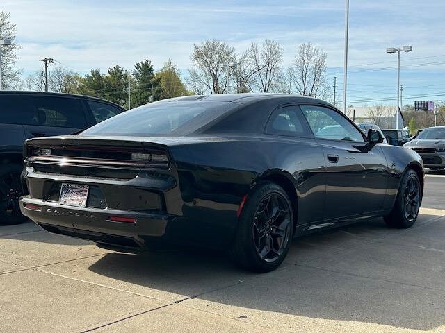 2025 Dodge Charger R/T AWD photo 2