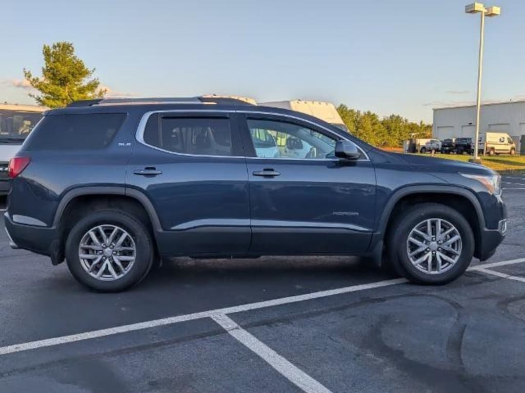 Used 2019 GMC Acadia SLE-2 SUV