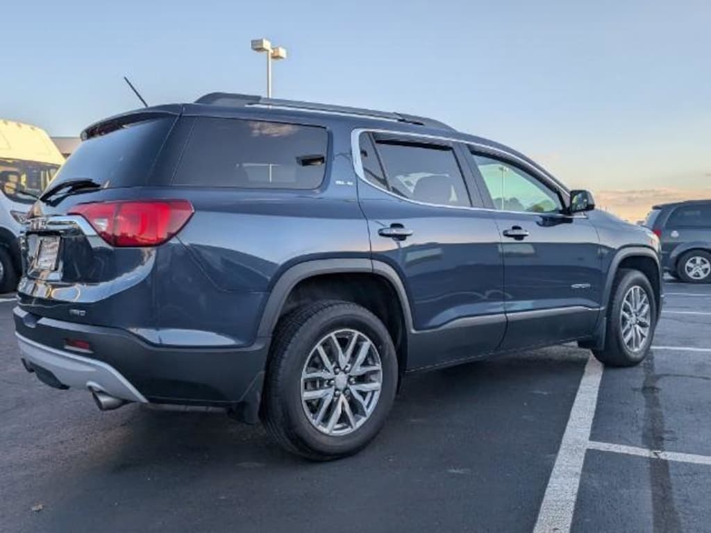 Used 2019 GMC Acadia SLE-2 SUV