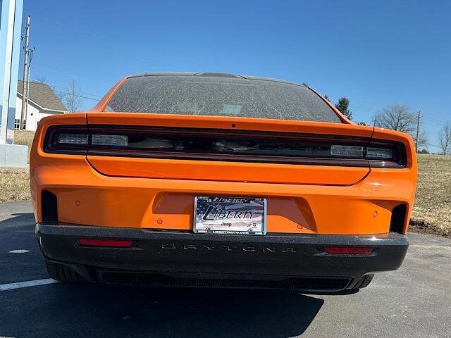 2025 Dodge Charger R/T AWD photo 4