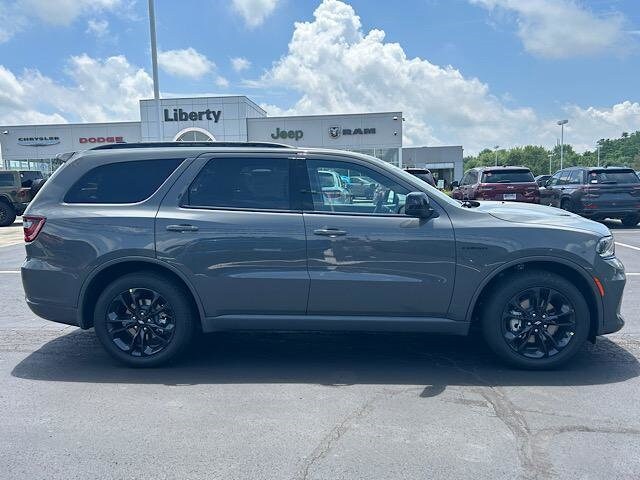 2025 Dodge Durango R/T photo 2