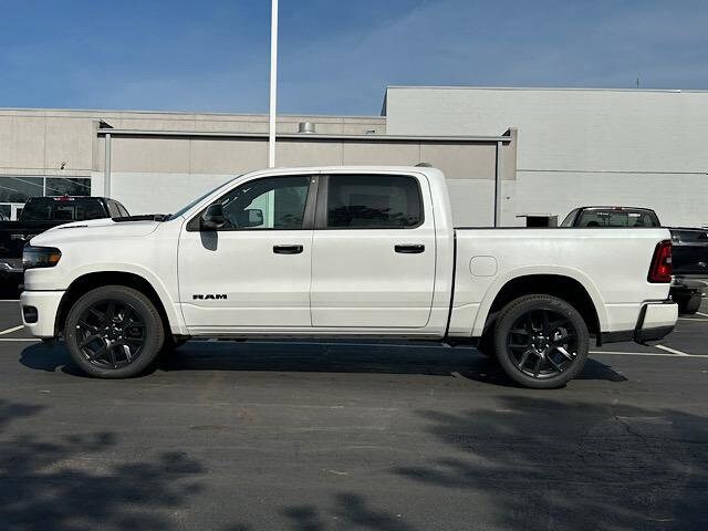 2025 Ram 1500 Laramie photo 4
