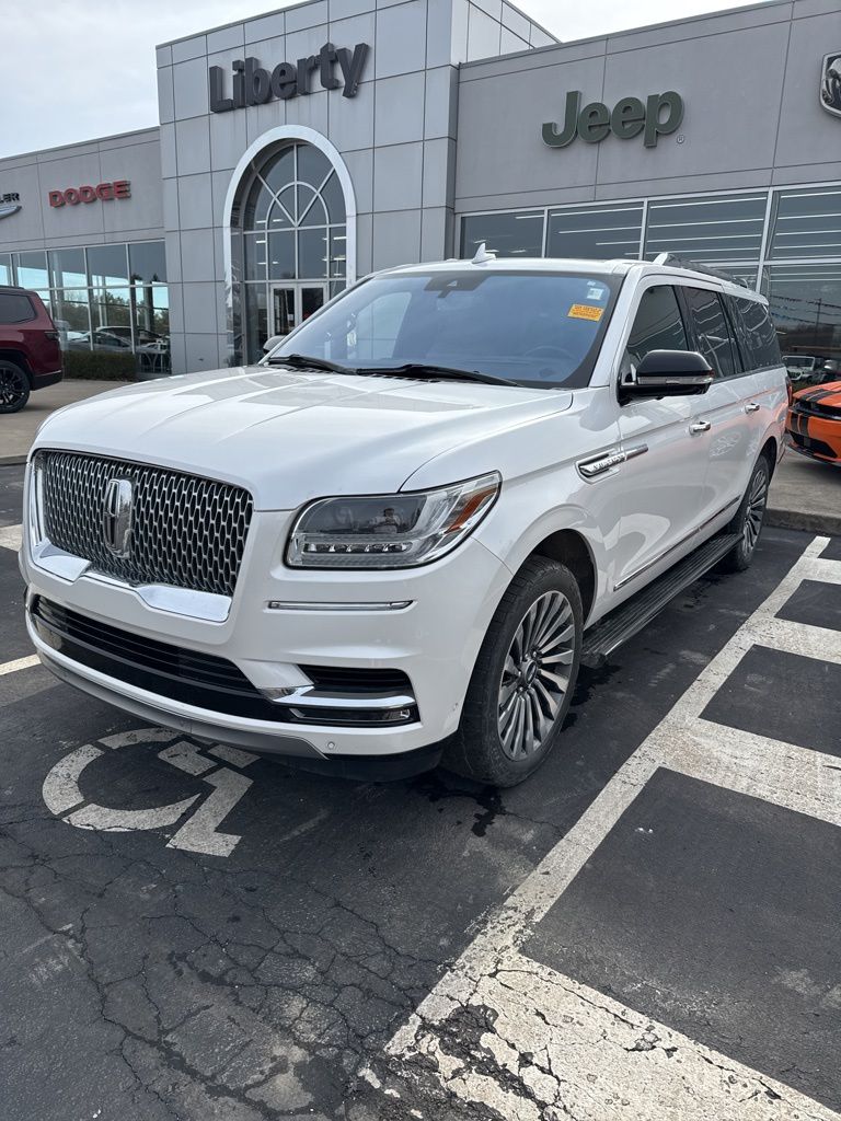 2019 Lincoln Navigator Reserve's photo