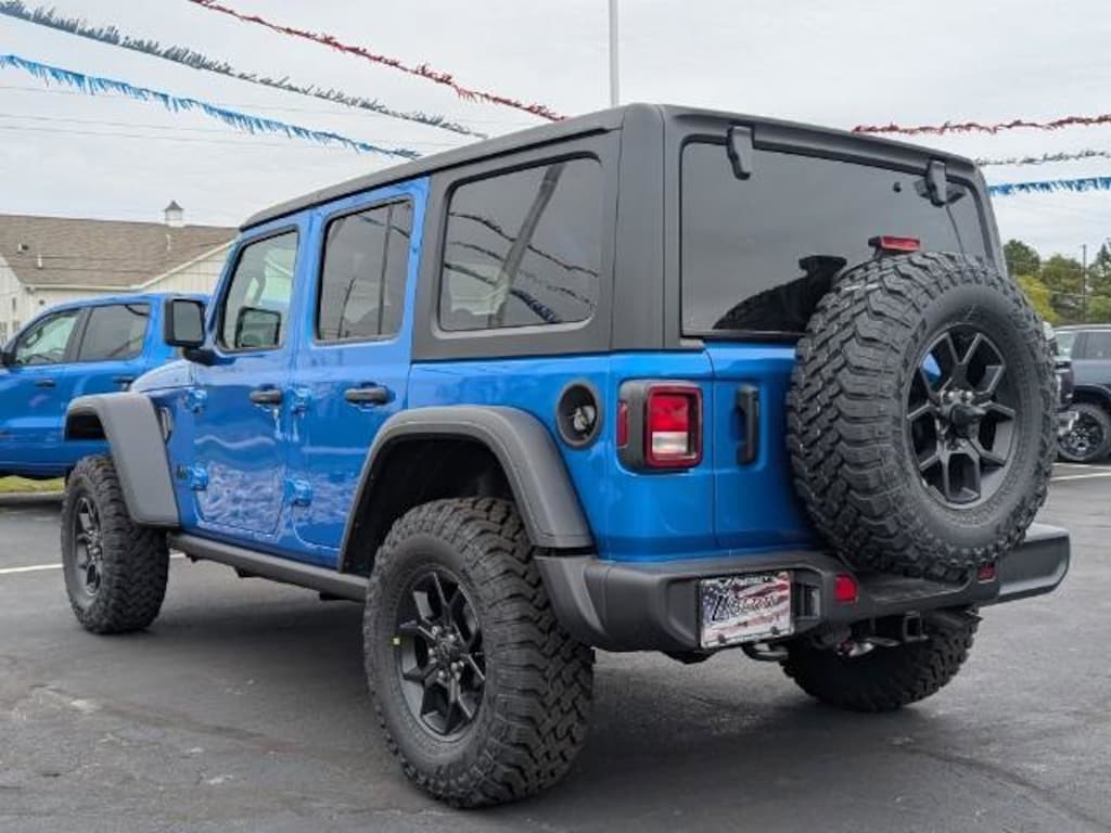 New 2026 Jeep Wrangler 4-DOOR WILLYS Sport Utility