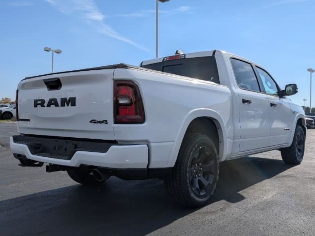 New 2026 Ram 1500 BIG HORN CREW CAB 4X4 5'7 BOX Pickup