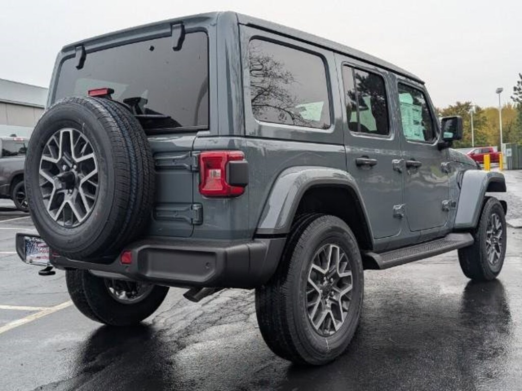 New 2026 Jeep Wrangler 4-DOOR SAHARA Sport Utility