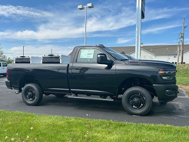 2025 Ram 2500 Tradesman photo 2