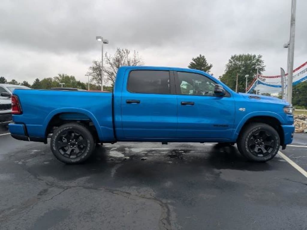 New 2026 Ram 1500 BIG HORN CREW CAB 4X4 5'7 BOX Pickup