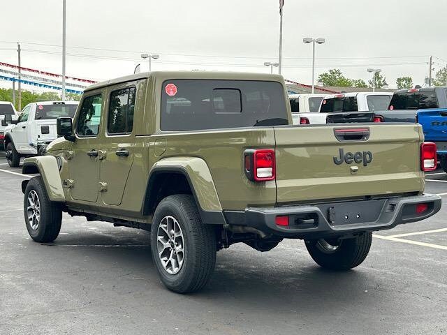 2025 Jeep Gladiator Sport S photo 4