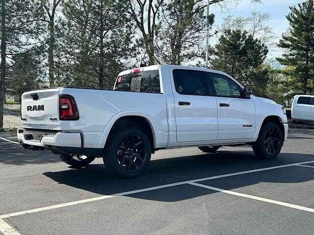 2025 Ram 1500 Laramie photo 3