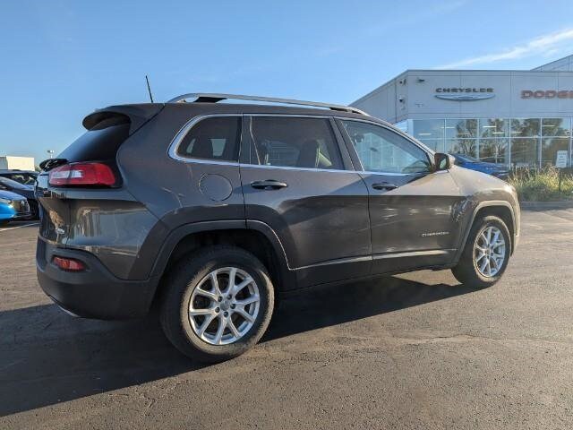 2018 Jeep Cherokee Latitude photo 3