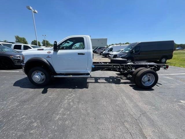 2024 Ram 5500 Tradesman photo 4