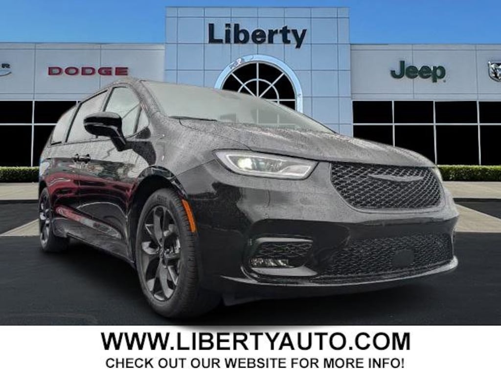 New 2026 Chrysler Pacifica LIMITED Passenger Van