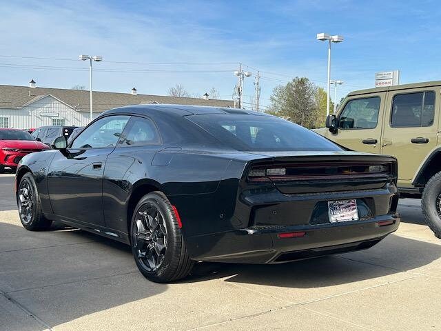 2025 Dodge Charger R/T AWD photo 4