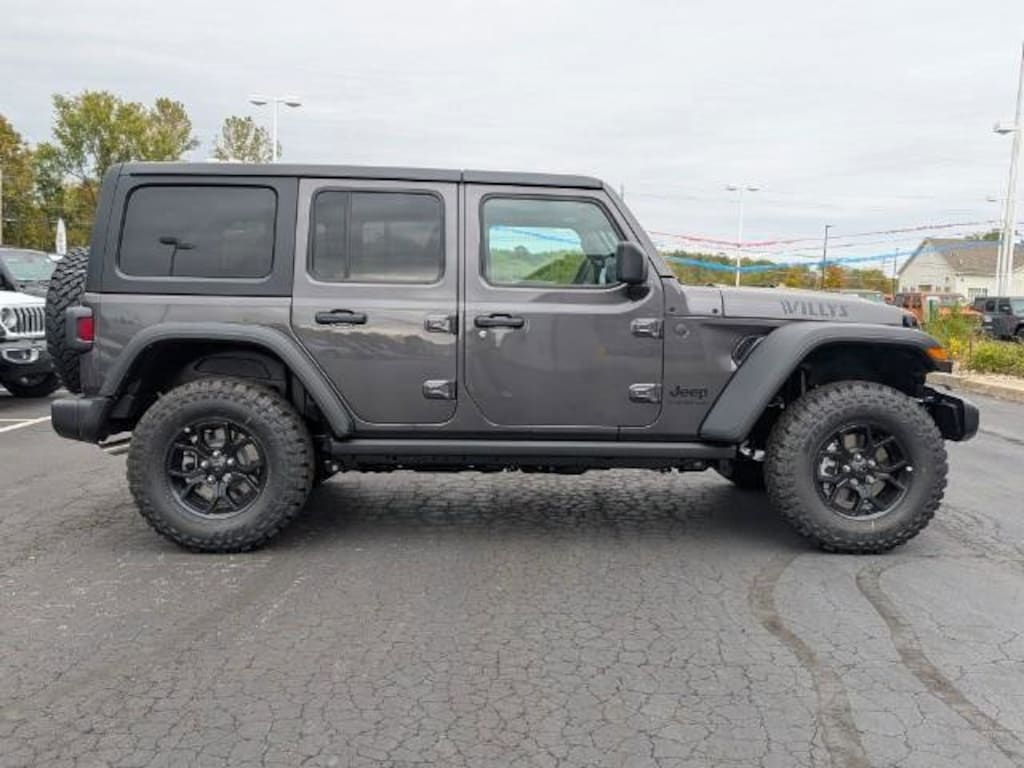 New 2026 Jeep Wrangler 4-DOOR WILLYS Sport Utility