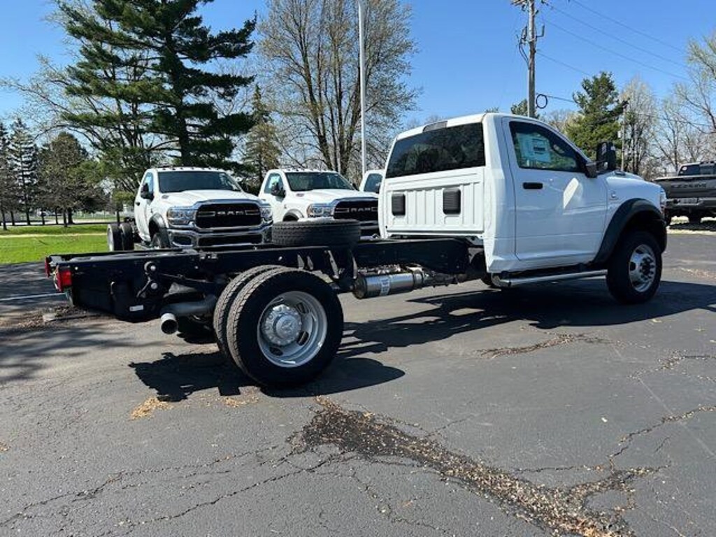 New 2024 Ram 5500 Chassis Cab 5500 TRADESMAN CHASSIS REGULAR CAB 4X4 84' CA Pickup