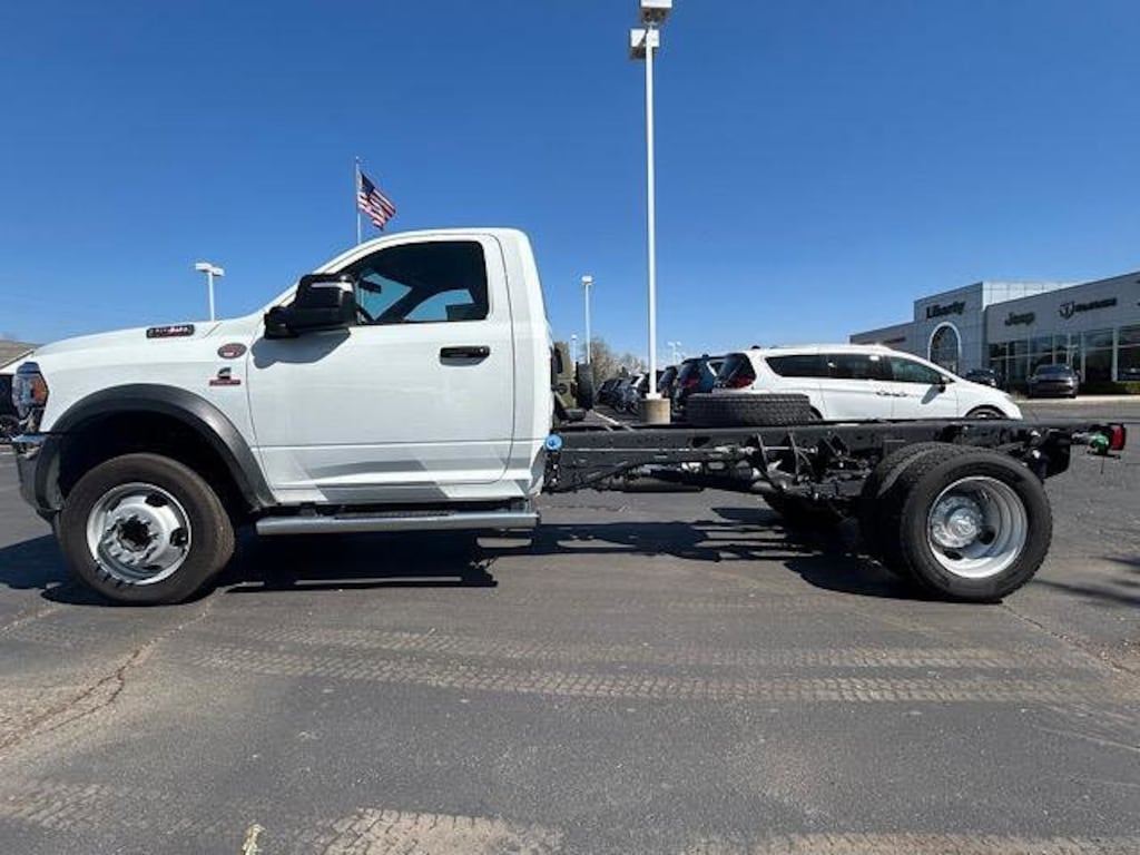 New 2024 Ram 5500 Chassis Cab 5500 TRADESMAN CHASSIS REGULAR CAB 4X4 84' CA Pickup